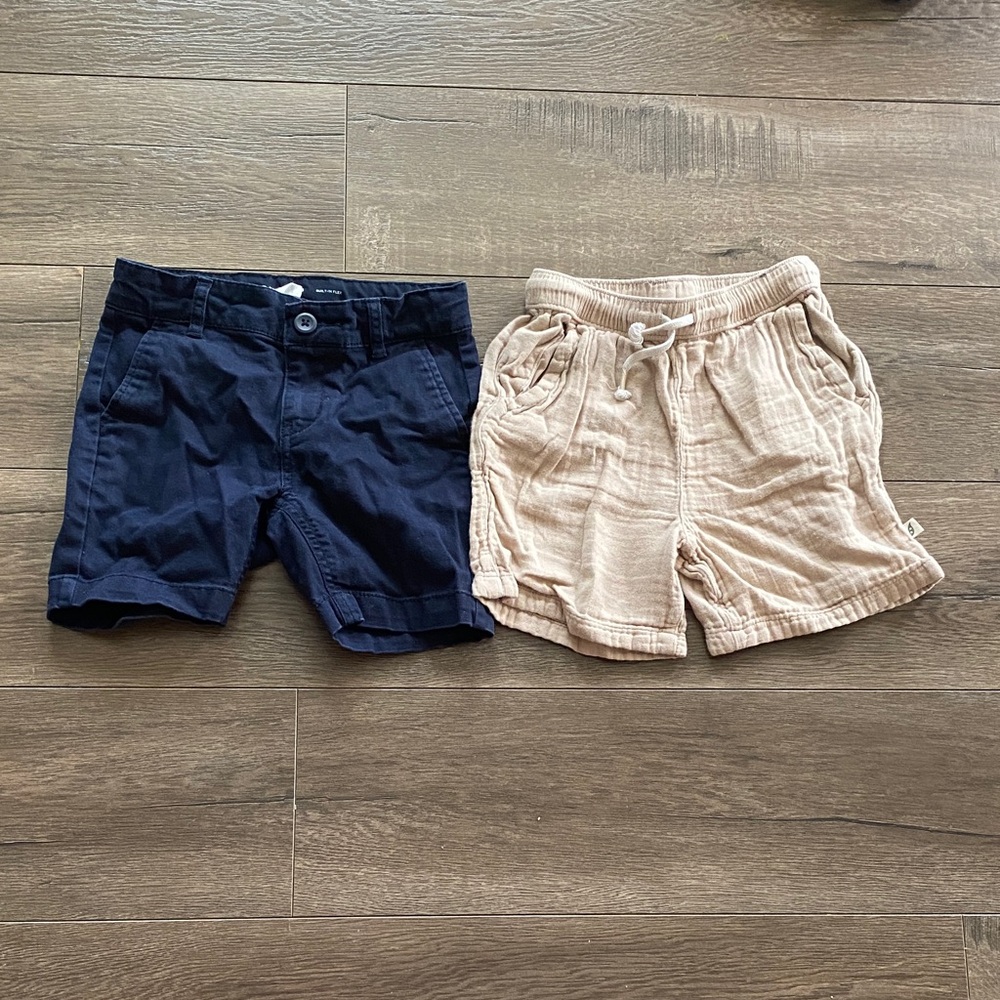 Old Navy Kids Navy and Beige Shorts Set